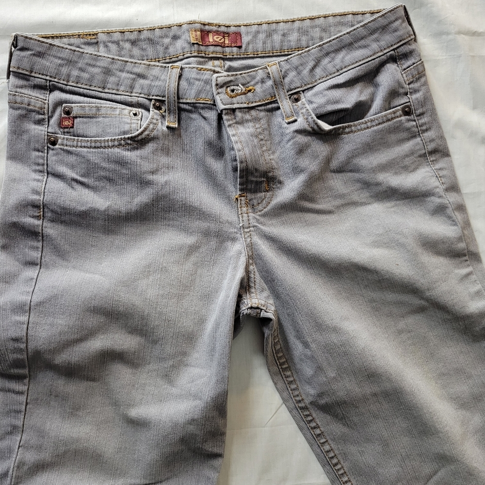 Vintage L.E.I. Women's Blue Jeans Dungarees Pants Size 11 Light Wash Great Cond.